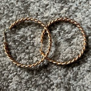 GOLD HOOP EARRINGS